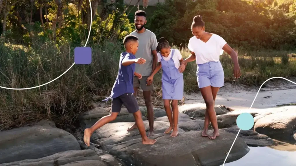 Família de férias. Fazem com que a viagem e autismo sejam amigos em aventuras conjuntas