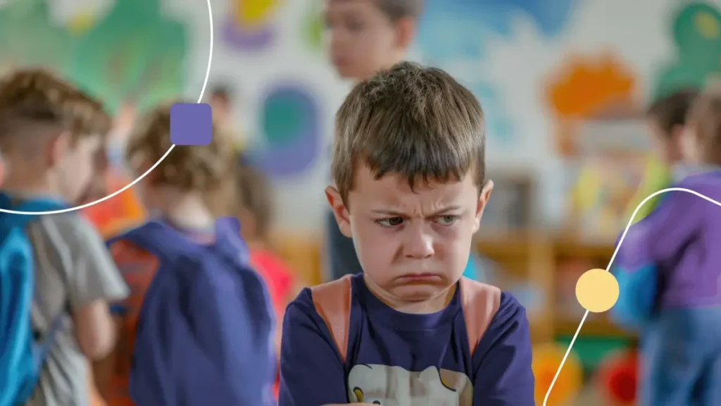 Menino sofrendo bullying em sala de aula