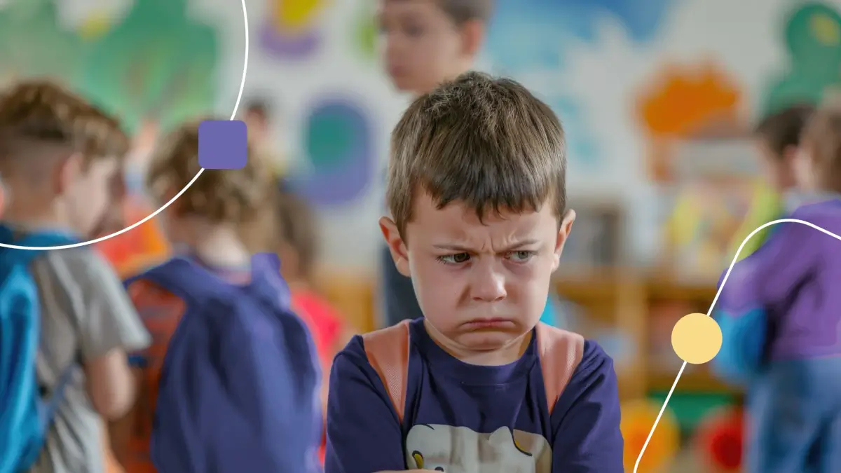 Menino sofrendo bullying em sala de aula