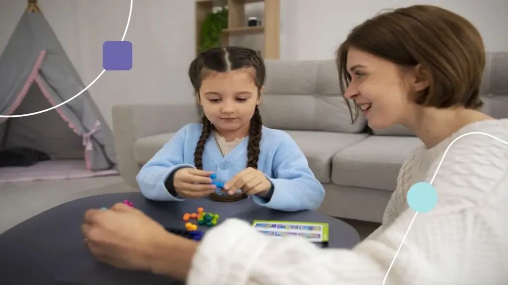 Mãe ensinando filha sobre funções executivas no autismo